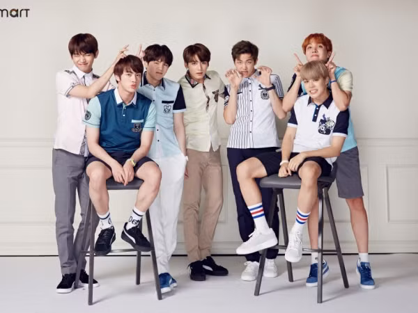 Giờ thì fan đã hiểu vì sao các chàng trai BTS lại chu đáo ấm áp đến thế