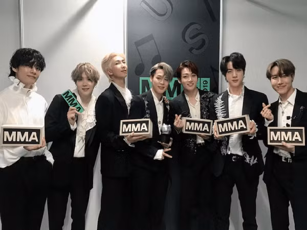 BTS lập kỷ lục vô tiền khoáng hậu khi all-kill trọn bộ 4 Daesang tại "MMA 2019"