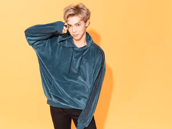 Erik được mời biểu diễn trong đêm nhạc Acoustic của "Asia Song Festival"
