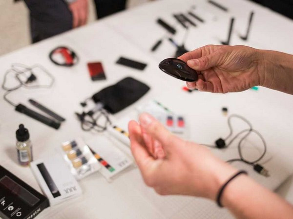 Xu hướng "bình thường hóa" thuốc lá điện tử và cú đấm "knock-out" vào mọi nỗ lực của nhân loại