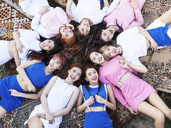 "Cheer up" (TWICE) được chọn làm nhạc nền cho... chiến dịch tranh cử Tổng thống Hàn Quốc