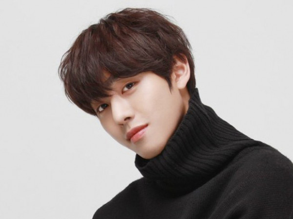 Chàng trai này là ai, mà từ chối cả Kim Yoo Jung lẫn Kim So Hyun?