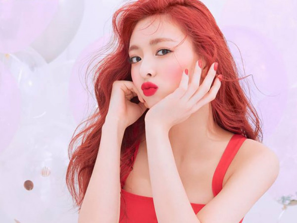 Đi tìm những nàng tiên cá tóc đỏ đang ẩn mình giữa đại dương K-Pop