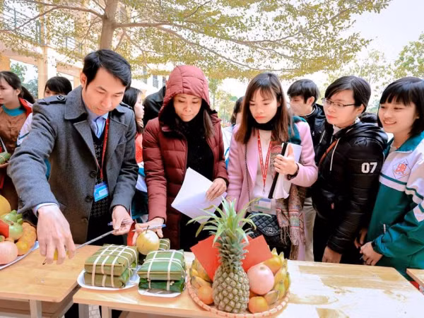 Trường THPT Yên Phong (Bắc Ninh) đón Tết sum vầy với nhiều hoạt động ấm áp và ý nghĩa