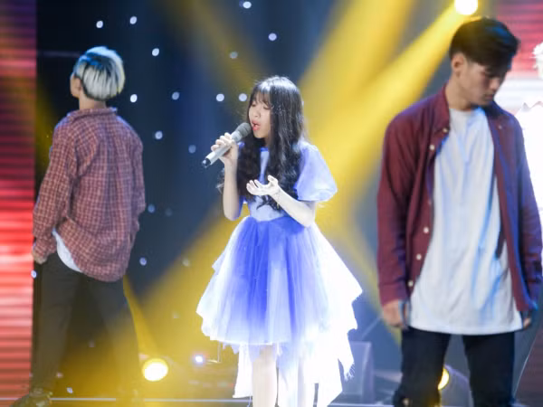 Thí sinh nhí hát "Hongkong1" khiến Soobin Hoàng Sơn bối rối, ấp úng không nên lời