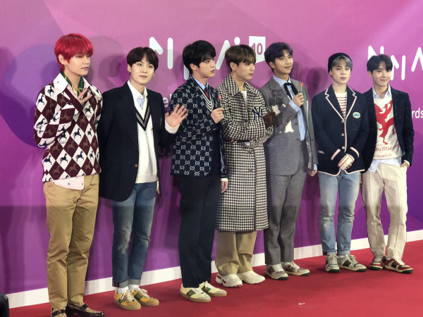 Hàng loạt sao lớn đổ bộ thảm đỏ MMA 2018: BTS, iKON, WANNA ONE... đều có mặt