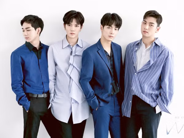 Sau bao nhiêu ngày chờ đợi, fan đã được chứng kiến cuộc tái ngộ đầy cảm xúc của NU’EST W