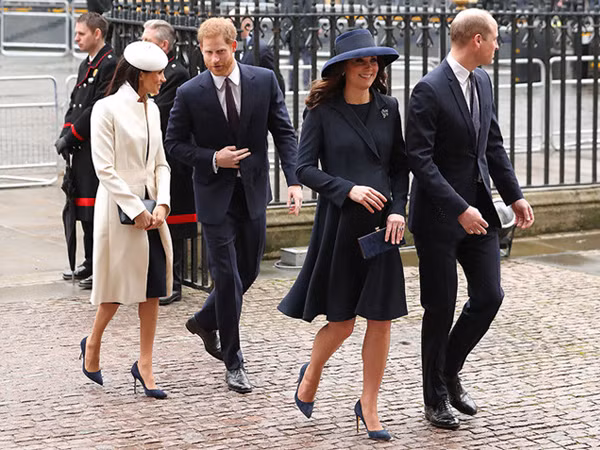 Công nương Kate và Meghan là từ khoá thời trang nổi bật của năm 2018