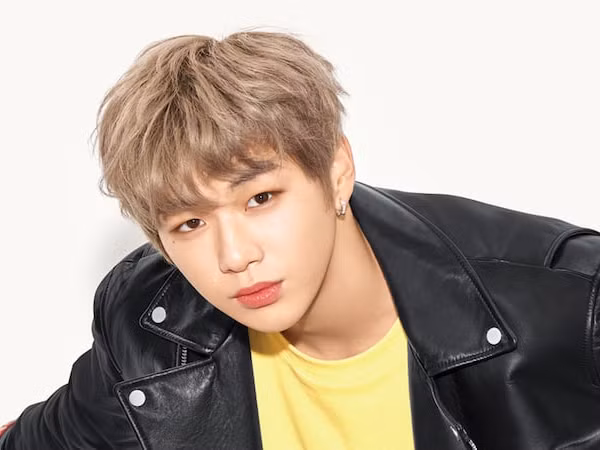 Kang Daniel khẳng định đã bị LM Ent "bán" cho bên thứ 3 từ cuối tháng 1