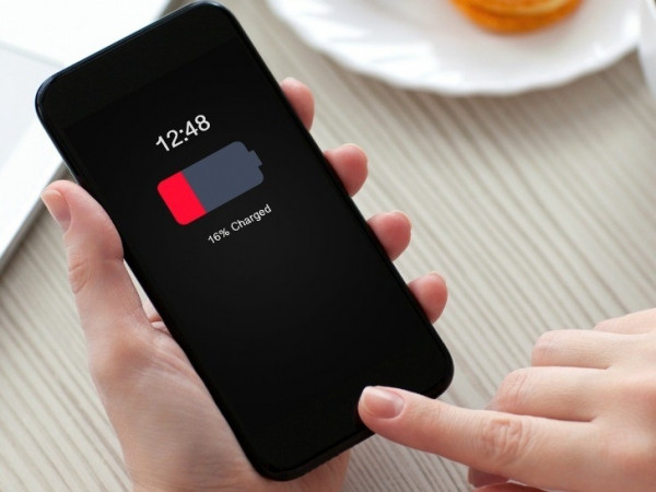 Đâu là nguyên nhân khiến cho thời lượng pin trên Smartphone ngày một thấp?