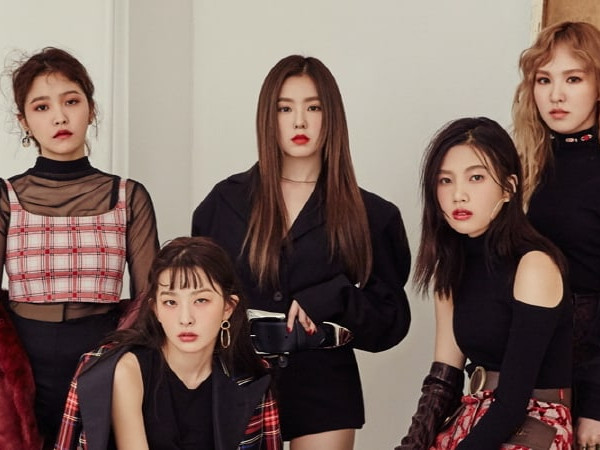 Red Velvet bất ngờ "đánh úp" fan bằng những teaser đậm chất... truyện tranh kinh dị