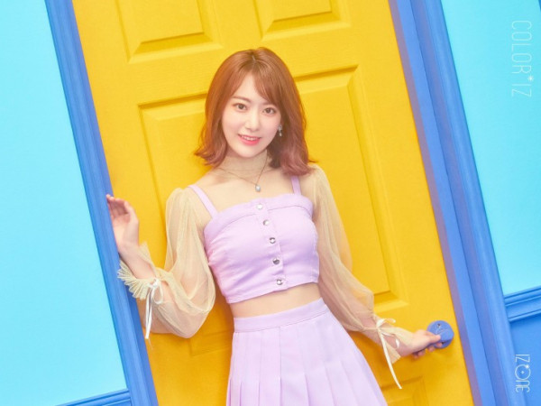 Sakura (IZ*ONE) xuất chiêu dụ fan “cày view” theo một cách dễ thương chưa từng thấy