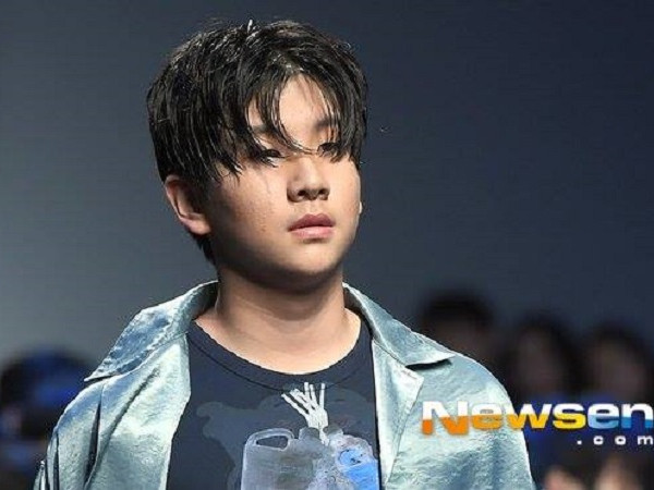 Lee Woo Jin (The East Light) gắng gượng thực hiện lịch trình giữa tâm bão vụ bạo hành