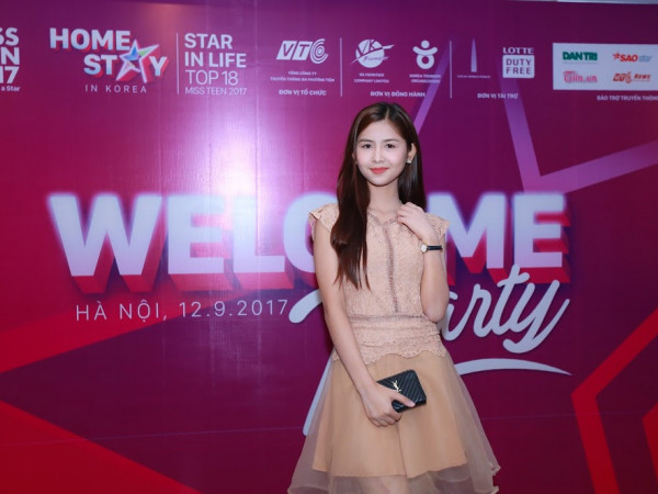 Miss Teen 2017: "Hot girl chân khoèo" Thanh Thư muốn được gọi bằng tên thật