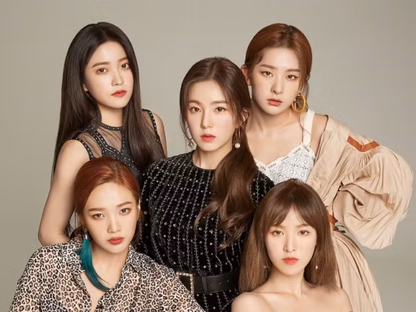 Có lẽ nào một thành viên Red Velvet sắp sửa bị Dispatch khui chuyện hẹn hò?