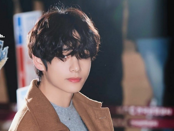 Nhìn lại những khoảnh khắc chàng “hoàng tử mùa Đông” V (BTS) khiến trái tim fan lỡ nhịp 