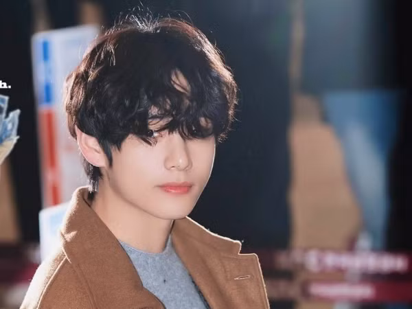 Nhìn lại những khoảnh khắc chàng “hoàng tử mùa Đông” V (BTS) khiến trái tim fan lỡ nhịp 