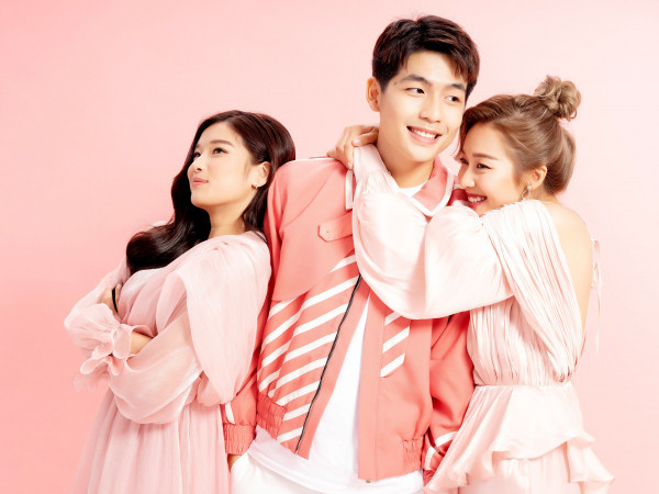 Quốc Anh, Khả Ngân và Hoàng Yến Chibi "siêu yêu" trong bộ ảnh mừng Valentine