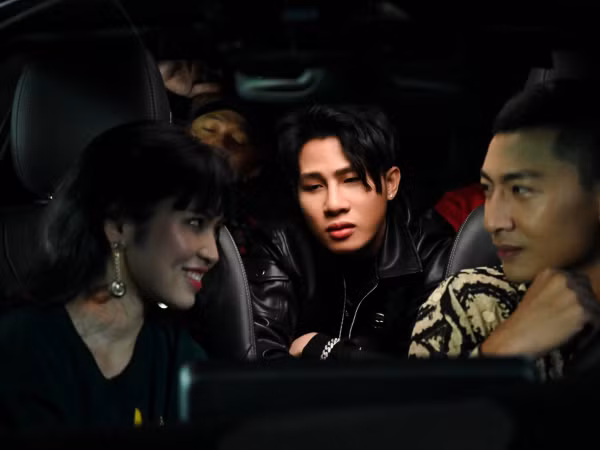 "Trà Long" dí dỏm phản hồi khi Đom Đóm GATO việc sánh đôi cùng Jack
