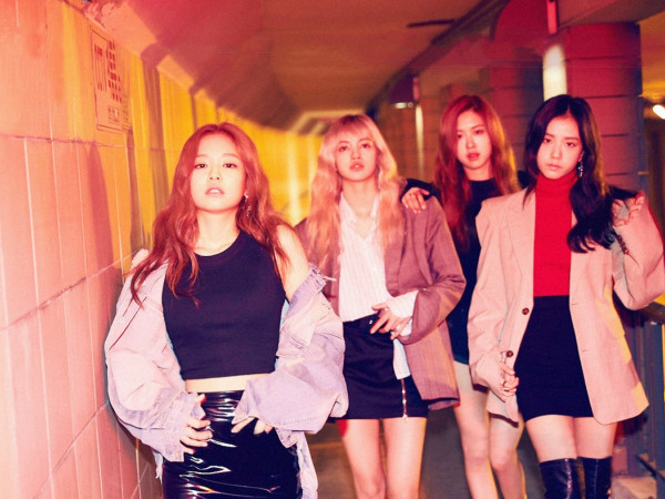 Mới debut tại Nhật, BLACK PINK đã đứng đầu bảng xếp hạng album hàng tuần Oricon