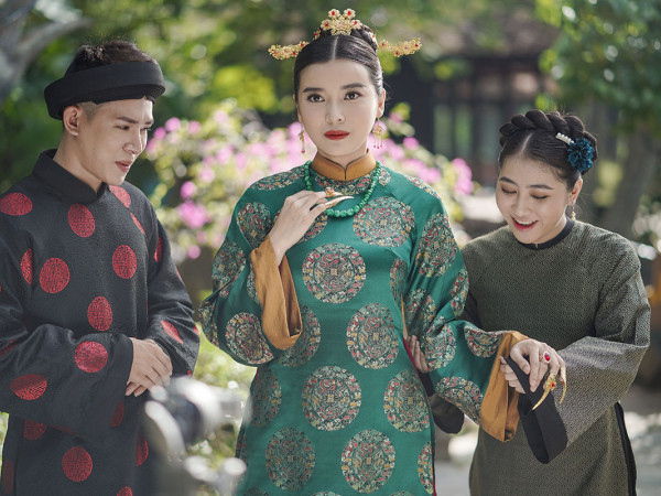 "Trang Phi" Cao Thái Hà đánh nô tì vì dám "tô son điểm phấn" trong web-drama cung đấu