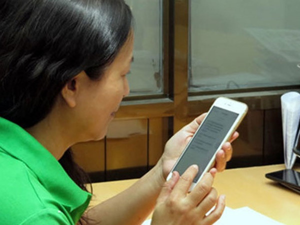 Sổ liên lạc điện tử miễn phí sao lại thu tiền?