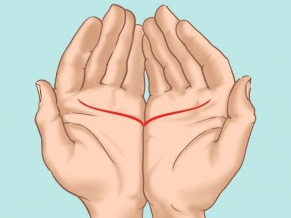 Đặt 2 bàn tay cạnh nhau, biết ngay đường tình duyên lận đận hay thuận lợi