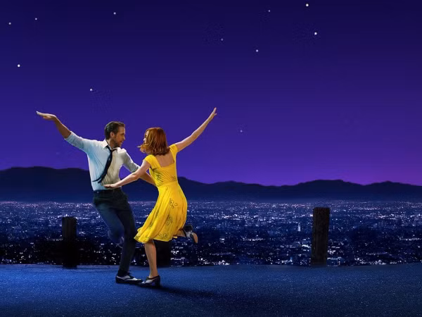 Cùng điểm danh những bộ phim tình cảm lãng mạn sở hữu nhạc phim hay mê mệt 