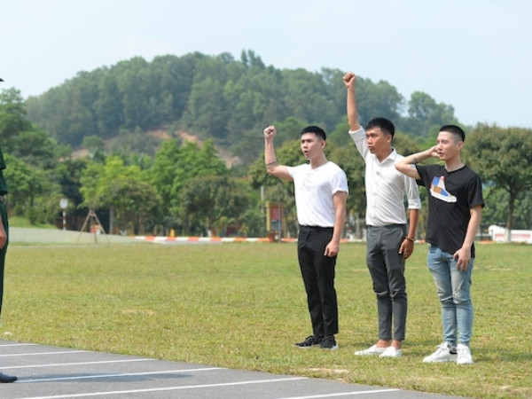 Đại Nhân, Xuân Nghị, Juun Đăng Dũng cùng nhau trải nghiệm đời sống quân ngũ
