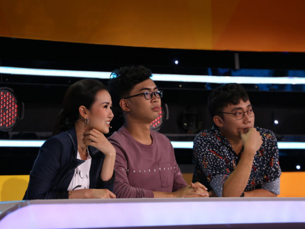 Minh Dự "thả thính" công khai trai đẹp Ginô Tống ngay trên sóng truyền hình