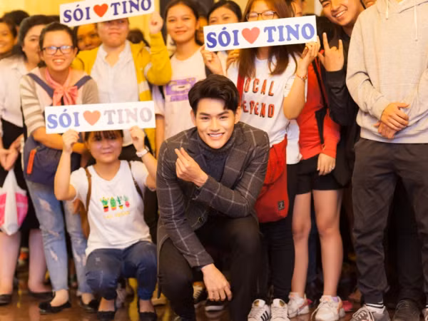 Tino cháy hết mình trong minishow mừng sinh nhật "Sói" tròn 1 tuổi