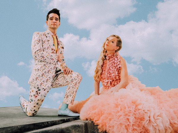 Phá kỉ lục của BTS, Taylor Swift là nghệ sĩ có MV đạt 10 triệu view nhanh nhất lịch sử