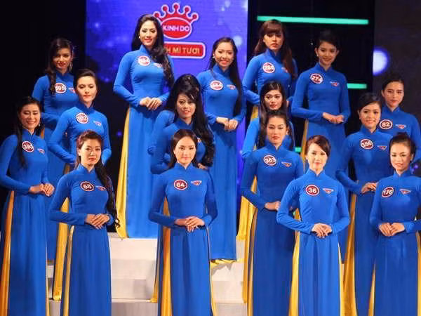 Top 10 thí sinh vào CK “Nữ sinh viên Việt Nam duyên dáng 2016”