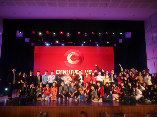 Chung kết cuộc thi hùng biện Convince Us: Quán quân mùa đầu tiên đã lộ diện