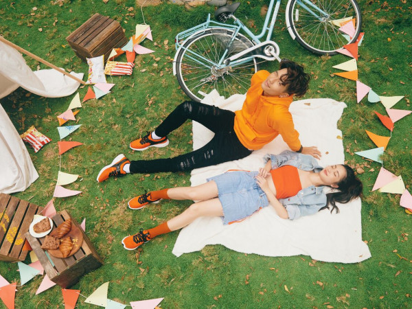 Fan vào mà xem những khoảnh khắc ngọt ngào "đốn tim" của Jun Vũ và Yoon Trần kìa!