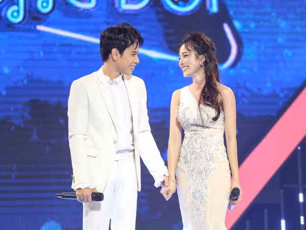 “Đừng như thói quen” cán mốc 300 triệu lượt nghe trực tuyến chỉ sau 5 tháng 