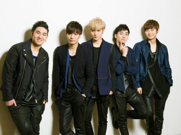 Ngưỡng mộ nhân cách tốt đẹp của MC Yoo Jae Suk qua câu chuyện của NU'EST