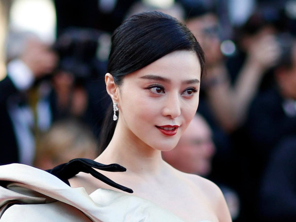 Thực hư chuyện Phạm Băng Băng trốn thuế, đánh bạc thua, tẩu tán tài sản sang Mỹ?