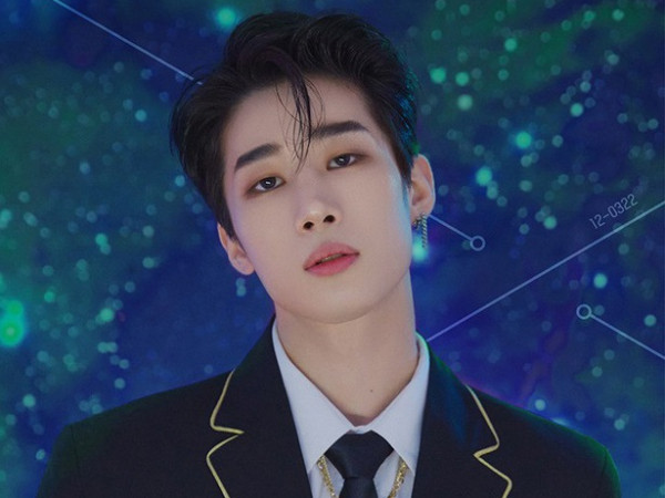 Chưa quen việc là thành viên của X1, Han Seungwoo sơ suất giới thiệu nhầm tên nhóm