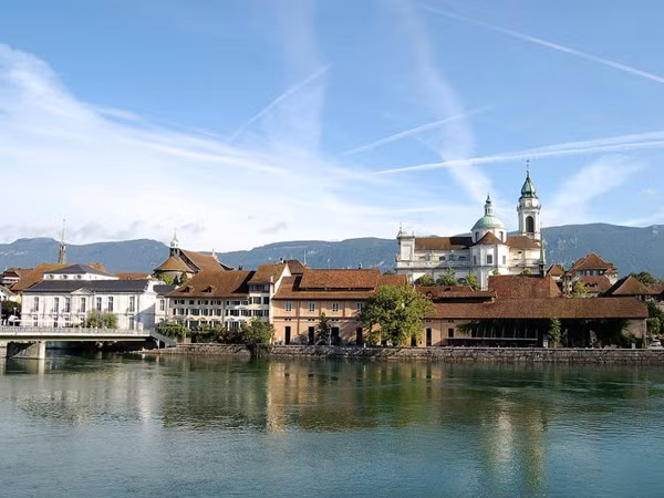 Solothurn - Thị trấn nhỏ ở Thụy Sĩ bị ám ảnh bởi số 11