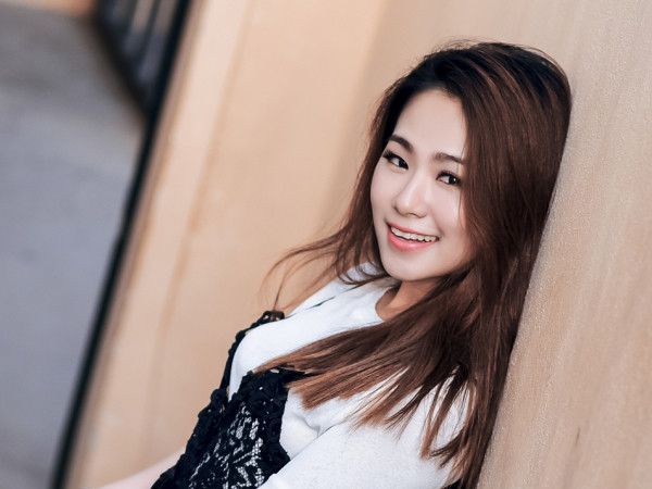 Lương Bích Hữu thể hiện sự mạnh mẽ, vực dậy bản thân với single "Đắm trong cay đắng"