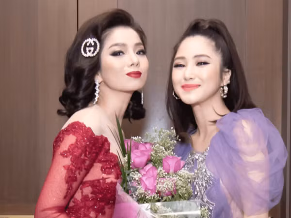 Lệ Quyên xúc động trước tình cảm của Hương Tràm trong chuyến lưu diễn xa nhà