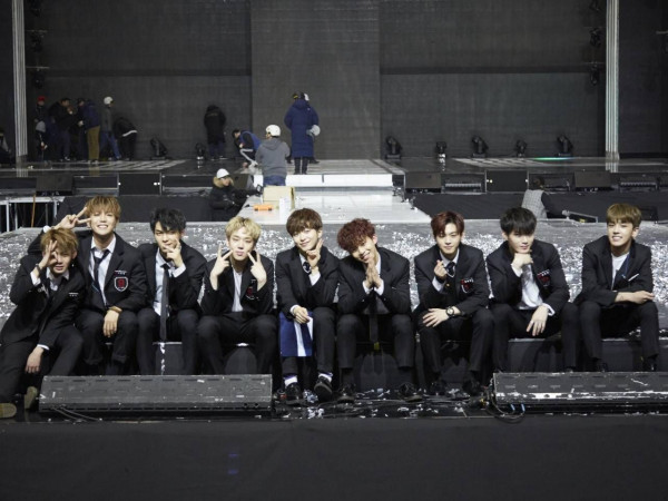 Có lẽ nào nhóm nhạc chiến thắng show sống còn “MIXNINE” đã bị YG Ent và “bố Yang” bỏ rơi?