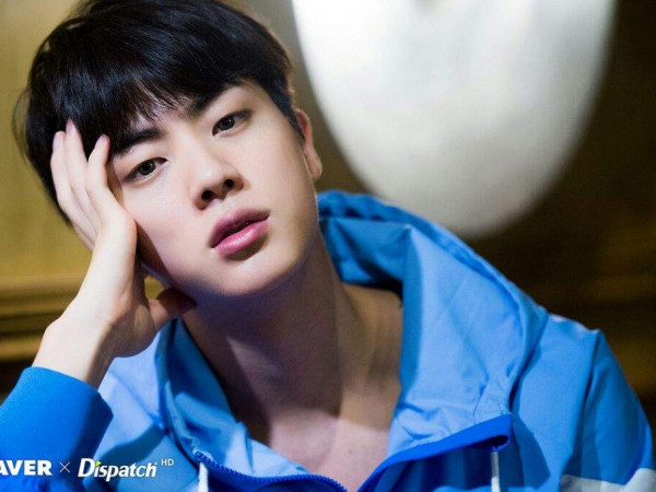 Nhìn những idol này mới biết mắt một mí dễ thương biết chừng nào