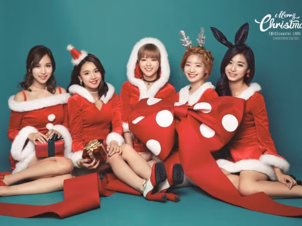 Nhìn lại những nàng công chúa Tuyết xinh xắn nhất K-Pop mùa Giáng sinh
