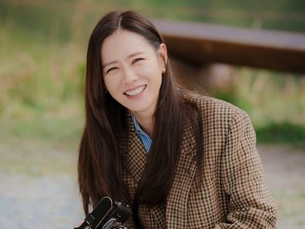 Soi gương ngắm thật kỹ mái tóc để xem nó hé lộ gì về tương lai của bạn 