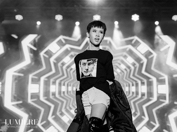 Lần đầu tớ kể: Con trai mang giày cao gót cũng đâu có sao!