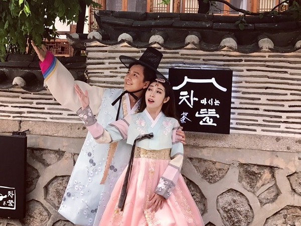 Ngô Kiến Huy - Khổng Tú Quỳnh cực đẹp đôi khi diện trang phục truyền thống hanbok tại Hàn Quốc