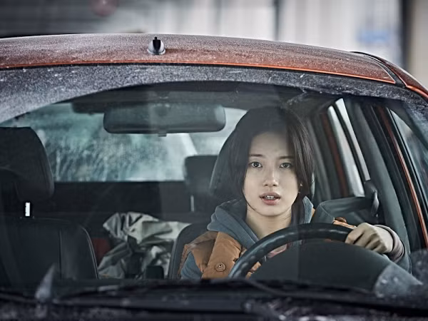 "Đại thảm họa núi Baekdu", phim mới của Suzy liên tiếp lập kỷ lục doanh thu