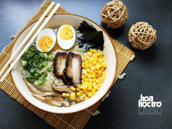 Quán mỳ ramen của Seungri đã khai trương, còn bạn biết cách ăn mỳ ramen sao cho "đúng điệu" chưa?
